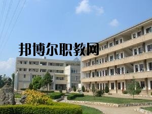 祿豐縣職業(yè)高級中學2020年報名條件、招生要求、招生對象