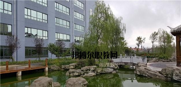 息烽縣職業(yè)技術(shù)學(xué)校2020年報(bào)名條件、招生要求