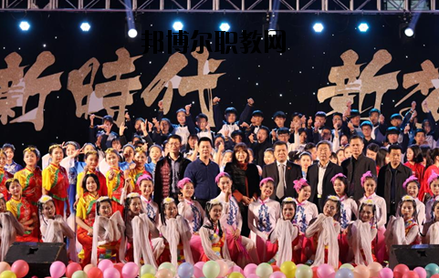 揭陽高級(jí)技工學(xué)校2020年招生辦聯(lián)系電話 