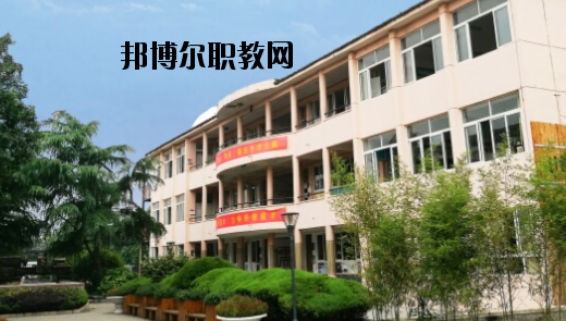 浙江吉利汽車工業(yè)學(xué)校2020年報名條件、招生要求、招生對象