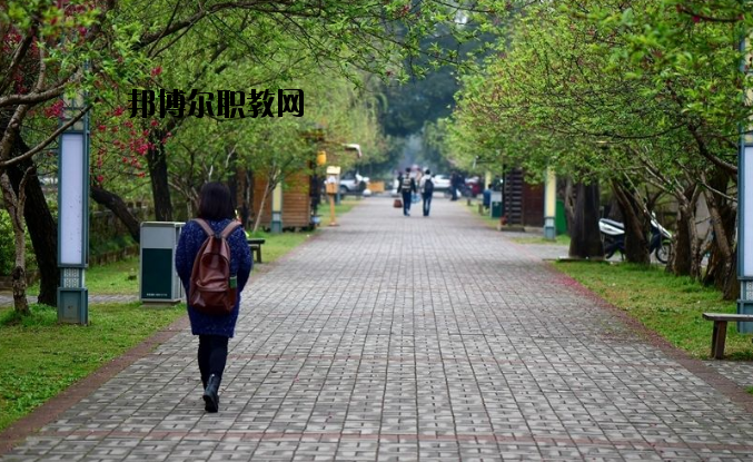 南陽第三中等職業(yè)學(xué)校怎么樣、好不好