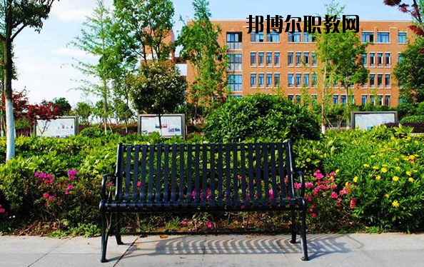 渭南興華職業(yè)學(xué)校2020年報(bào)名條件、招生要求、招生對(duì)象 