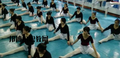 酒泉農(nóng)墾技工學校2020年學費、收費多少