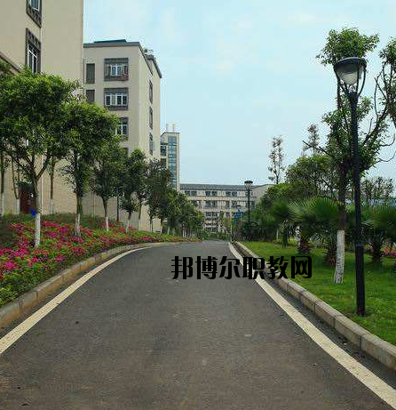 鄭州青年職業(yè)中等專業(yè)學校2021年招生辦聯系電話
