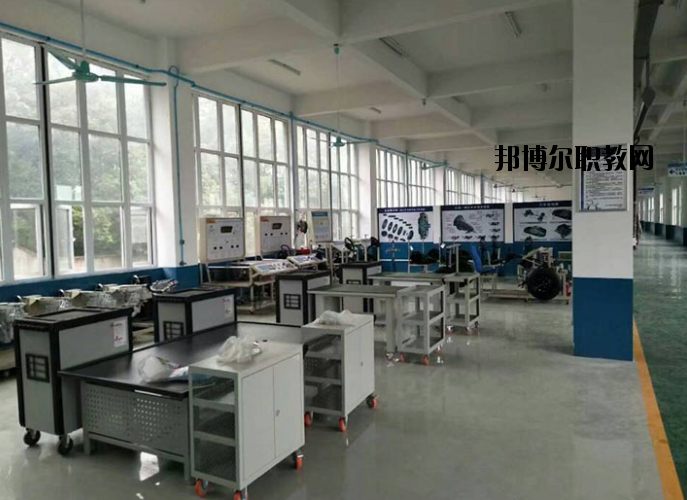 黃石俊賢高級技工學校2020年報名條件、招生要求、招生對象