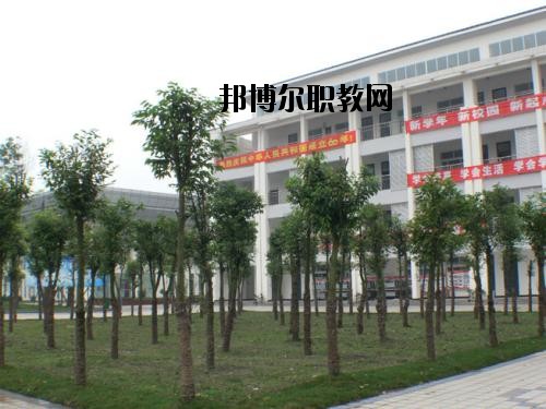 德陽電子工程學(xué)校2020年報名條件、招生要求、招生對象