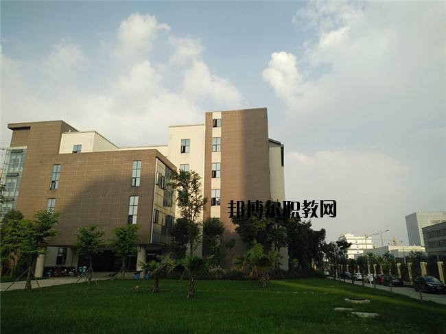 四川省自貢倍樂職業(yè)技術(shù)學(xué)校2020年報名條件、招生要求、招生對象