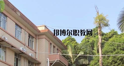廣西工貿(mào)職業(yè)技術(shù)學(xué)校怎么樣、好不好