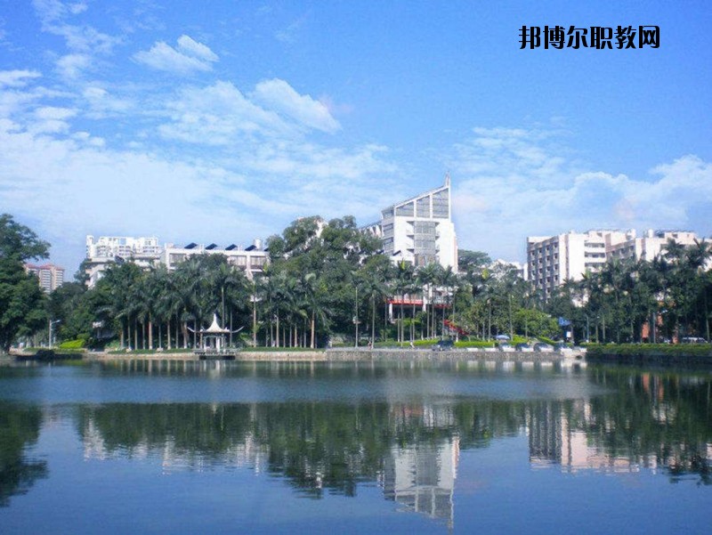 麻城宋埠職業(yè)高級中學(xué)2020年報名條件、招生要求、招生對象