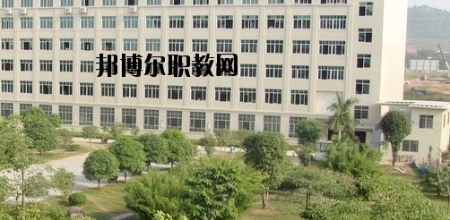 廣西工商技師學(xué)院2020年報(bào)名條件、招生要求、招生對(duì)象 