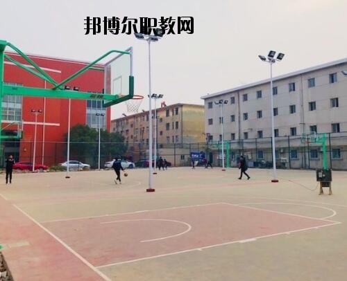 新鄉(xiāng)工業(yè)學(xué)校怎么樣、好不好