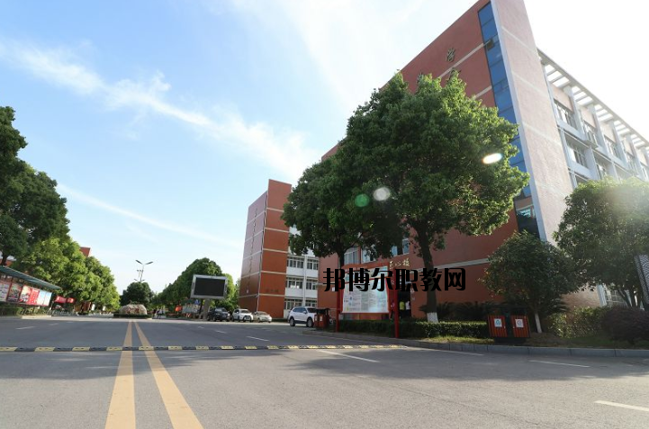 江陵職教中心2020年報名條件、招生要求、招生對象
