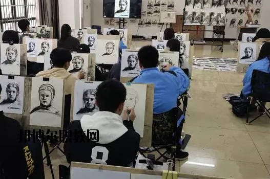 黎川職業(yè)中等專(zhuān)業(yè)學(xué)校2020年招生辦聯(lián)系電話