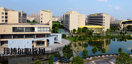 東莞理工學(xué)校2020年報(bào)名條件、招生要求、招生對象