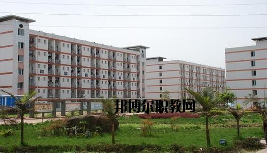 四川機(jī)電技術(shù)學(xué)校2020年報(bào)名條件、招生要求、招生對(duì)象