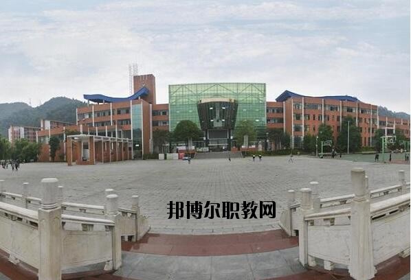 遵義體育運動學(xué)校2020年報名條件、招生要求、招生對象