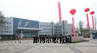 川北醫(yī)學(xué)院附屬醫(yī)院護(hù)士學(xué)校2020年報(bào)名條件、招生要求、招生對(duì)象