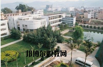 文山三鑫中等職業(yè)技術(shù)學(xué)校2020年報名條件、招生要求、招生對象