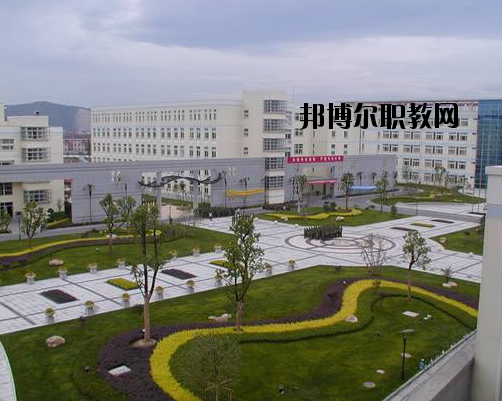河南永城中等專業(yè)學校2021年報名條件、招生要求、招生對象
