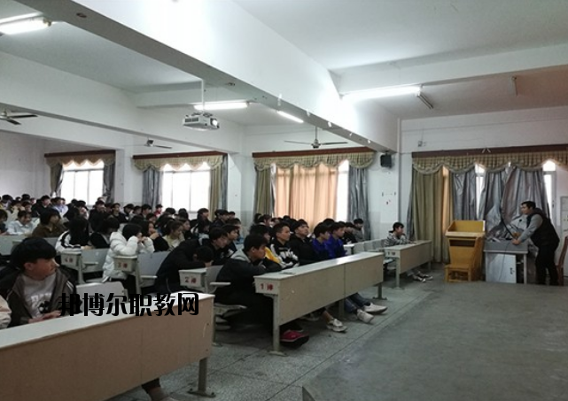 寧都縣科技職業(yè)學(xué)校2020年報名條件、招生要求、招生對象 