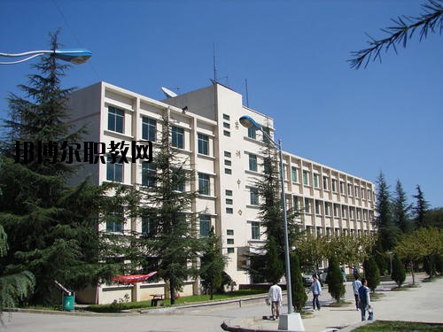 清鎮(zhèn)市衛(wèi)生職業(yè)技術(shù)學(xué)校2020年報(bào)名條件、招生要求、招生對(duì)象