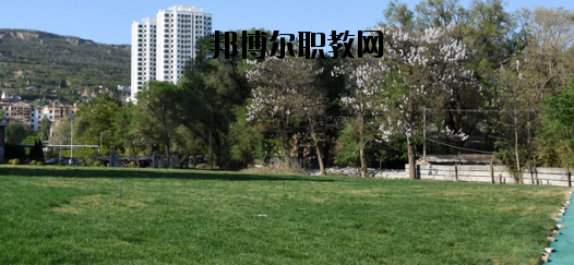 天水岷山技工學(xué)校2020年報名條件、招生要求、招生對象