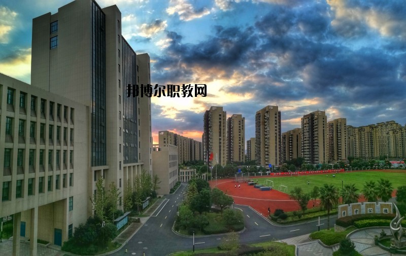 永嘉縣四川中學(xué)2020年報(bào)名條件、招生要求、招生對(duì)象
