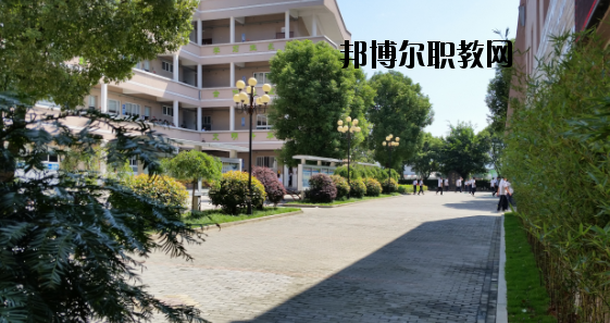 衢州育才職業(yè)中學(xué)怎么樣，好不好