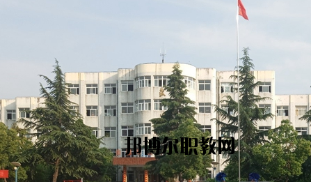 河南南陽(yáng)宛西中等專業(yè)學(xué)校2021年報(bào)名條件、招生要求、招生對(duì)象