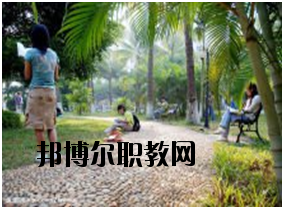 瀾滄縣職業(yè)高級中學2020年報名條件、招生要求、招生對象