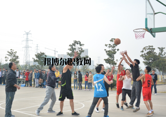 合肥市公交技工學(xué)校2022年報(bào)名條件、招生要求、招生對象