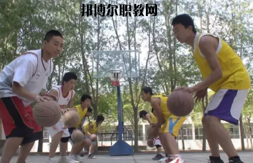 張掖體育運(yùn)動學(xué)校2020年學(xué)費(fèi)、收費(fèi)多少