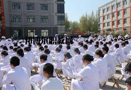 焦作護理學(xué)校2021年報名條件、招生要求、招生對象