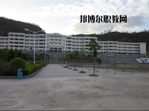 保山隆陽(yáng)區(qū)職業(yè)技術(shù)學(xué)校2020年學(xué)費(fèi)、收費(fèi)多少