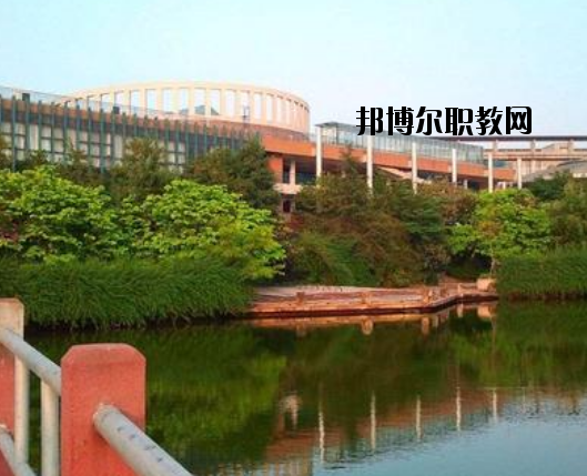 宜昌體育運(yùn)動(dòng)學(xué)校2020年報(bào)名條件、招生要求、招生對(duì)象