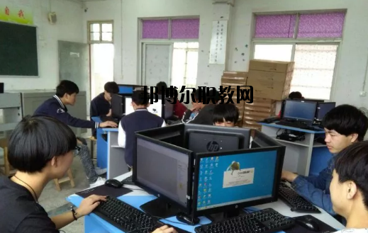 南城職業(yè)中等專業(yè)學(xué)校2020年報(bào)名條件、招生要求、招生對象
