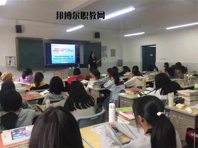 江西景德鎮(zhèn)機(jī)電工程學(xué)校2020年報(bào)名條件、招生要求、招生對(duì)象 