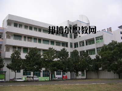 荊門(mén)財(cái)經(jīng)學(xué)校2020年報(bào)名條件、招生要求、招生對(duì)象