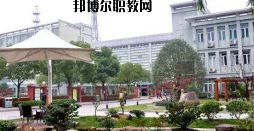 石家莊中美經(jīng)貿(mào)中等專業(yè)學(xué)校怎么樣、好不好