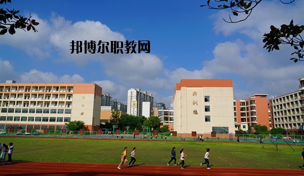 安徽建工技師學(xué)院2020年學(xué)費(fèi)、收費(fèi)多少