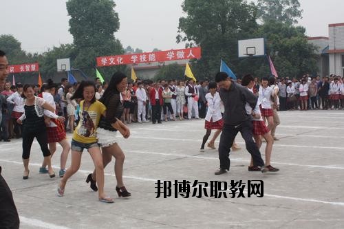 樂山欣欣藝術(shù)職業(yè)學(xué)校2020年報(bào)名條件、招生要求、招生對(duì)象