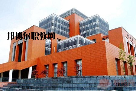 綿竹職業(yè)中專學校2020年報名條件、招生要求、招生對象