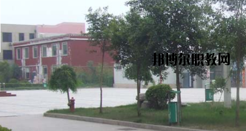 鄭州商貿(mào)技師學(xué)院2021年報(bào)名條件、招生要求、招生對(duì)象
