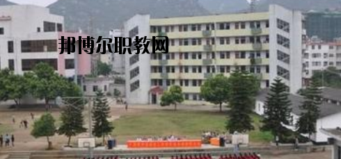 賀州技工學(xué)校2020年報(bào)名條件、招生要求、招生對(duì)象 