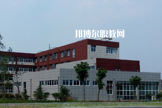 天長工業(yè)學校2020年報名條件、招生要求、招生對象