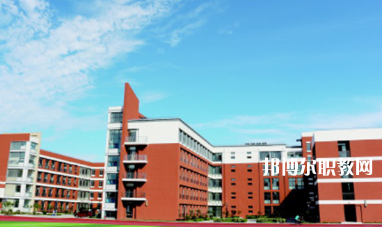 湛江湛港職業(yè)技術學校怎么樣、好不好