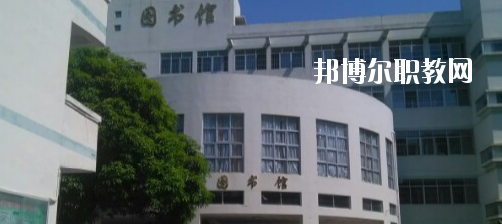 百色市職業(yè)技術(shù)學(xué)校2020年報名條件、招生要求、招生對象 