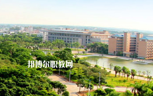 湛江理工職業(yè)學(xué)校2020年報名條件、招生要求、招生對象