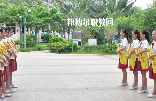 廣東黃埔衛(wèi)生職業(yè)技術(shù)學(xué)校2020年報(bào)名條件、招生要求、招生對象