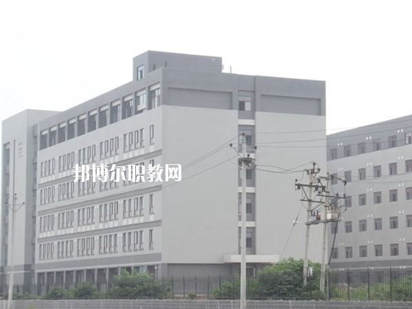 河南女子職業(yè)學院中專部2021年學費、收費多少